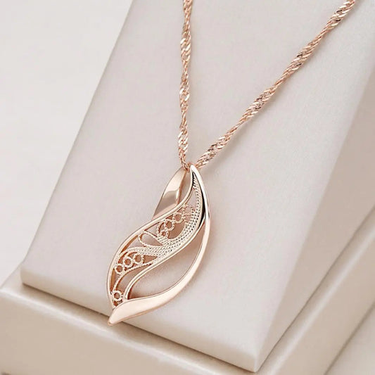 Elegant Harmonious Necklace in Gold Unique Joyas