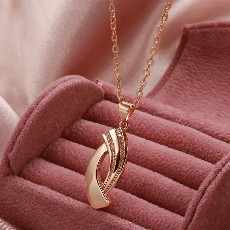 Elegant Shiny Necklace Unique Joyas