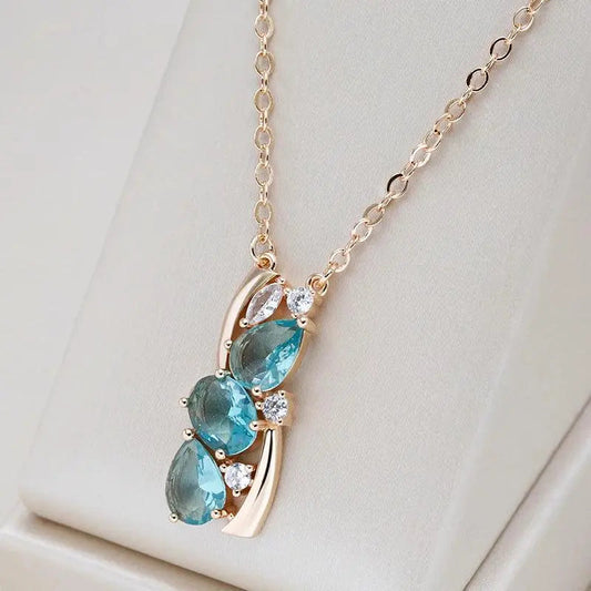 Elegant necklace made of blue crystal in gold Unique Joyas